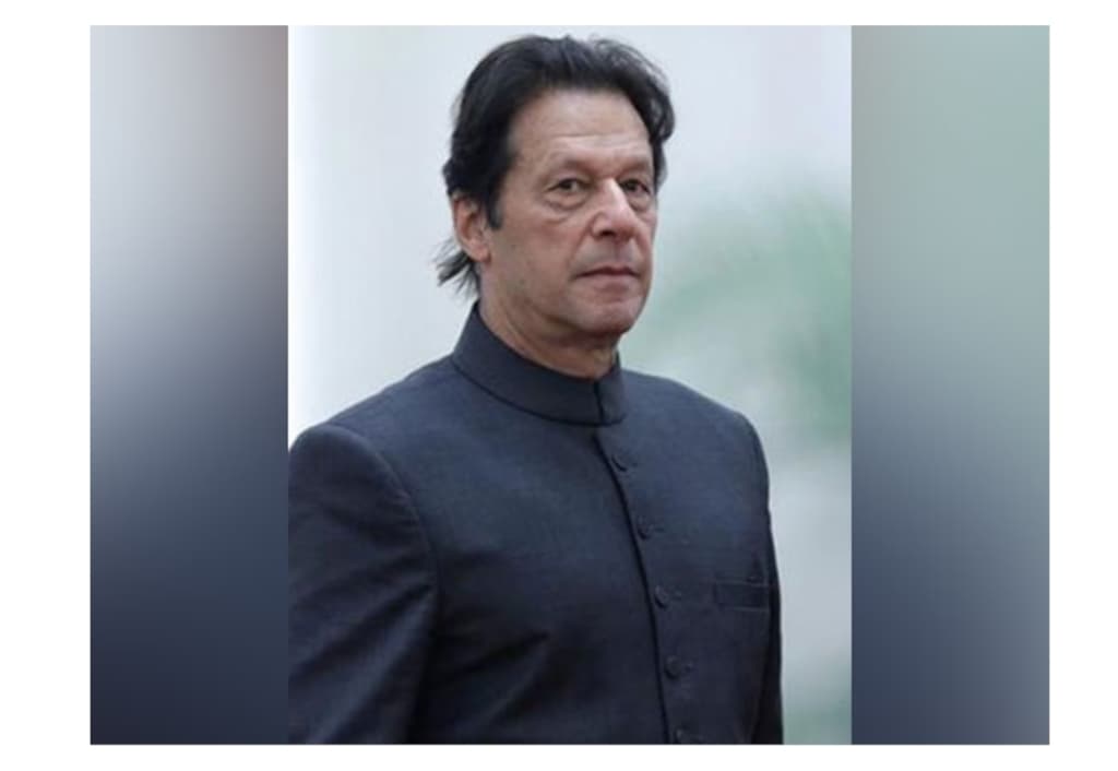 imran-khan-urges-pak-filmmakers-to-focus-on-original-content-not-copy-bollywood