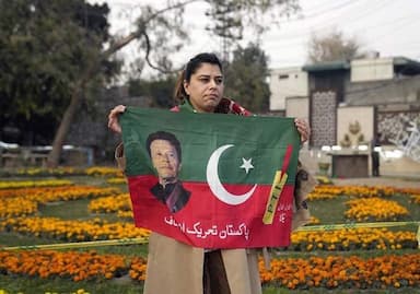 pakistans-former-prime-minister-imran-khan-sentenced-to-14-years-in-prison-for-corruption