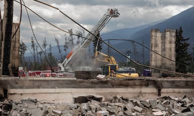 king-charles-immensely-saddened-by-wildfire-destruction-in-jasper