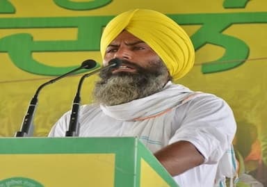 apart-from-khanuri-border-now-farmers-will-also-stage-a-front-on-the-third-border-dabwali