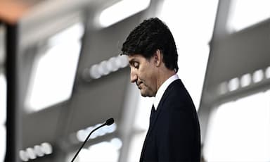 two-albertans-charged-in-online-death-threats-to-trudeau-other-federal-leaders