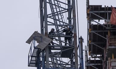 b-c-to-introduce-mandatory-crane-licensing-and-permitting-after-seven-fatalities-in-five-years