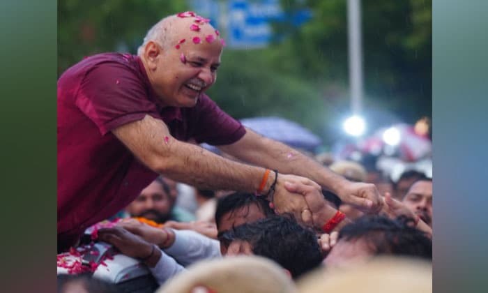 manish-sisodia-came-out-of-tihar-jail-after-17-months