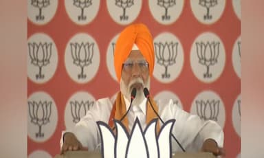 congress-divided-the-country-in-such-a-way-that-kartarpur-sahib-remained-in-pakistan-prime-minister-modi
