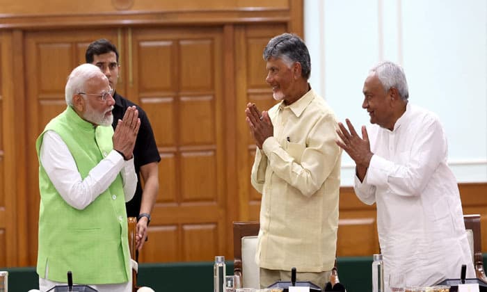 nitish-kumar-and-naidu-attended-the-nda-meeting