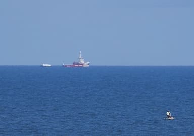 the-first-ship-to-use-a-new-sea-route-approaches-gaza-with-200-tons-of-aid