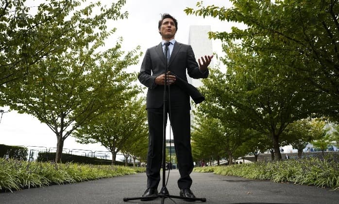 trudeau-returns-to-ottawa-as-mps-get-set-to-vote-on-non-confidence-motion