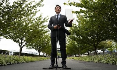 trudeau-returns-to-ottawa-as-mps-get-set-to-vote-on-non-confidence-motion