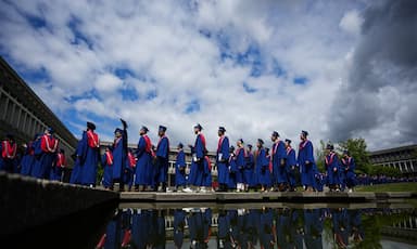 b-c-caps-international-post-secondary-student-enrolment-at-30-per-cent-of-total