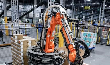 walmart-canada-outfitting-warehouses-with-robots