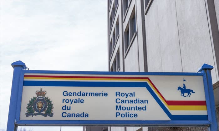 man-charged-after-rcmp-officer-injured-during-alleged-migrant-smuggling-investigation-in-quebec