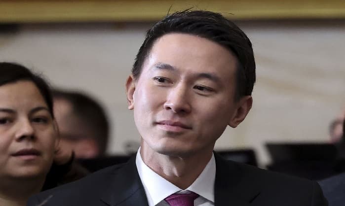 tiktok-ceo-asks-to-meet-with-industry-minister-over-shutdown-order