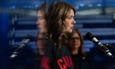 alberta-premier-rejects-ucp-presidents-claim-government-is-muting-pro-canada-referendum-ads