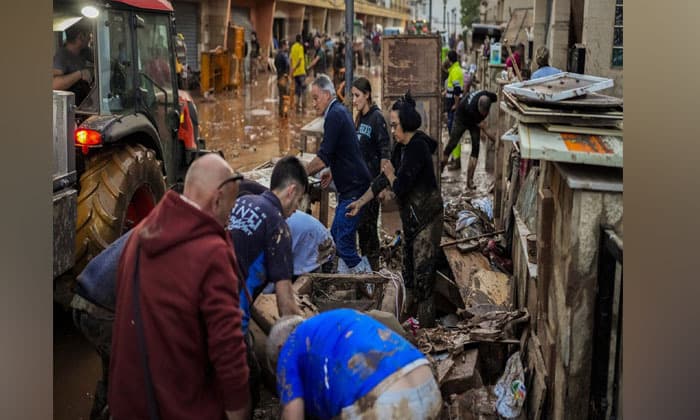 spain-searches-for-bodies-after-flood-of-the-century-claims-at-least-95-lives