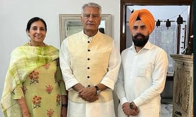 ias-officer-and-relative-of-senior-akali-leader-joins-bjp