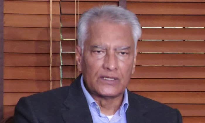 sunil-jakhar-criticizes-chief-minister-bhagwant-manns-australia-visit