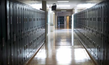 schools-set-to-close-as-alberta-provides-online-curriculum-ahead-of-teachers-strike