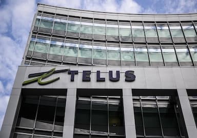 telus-reports-q4-profit-and-revenue-up-from-year-earlier