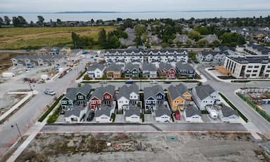 vancouver-home-sales-fall-17-in-august-despite-interest-rate-cuts-board