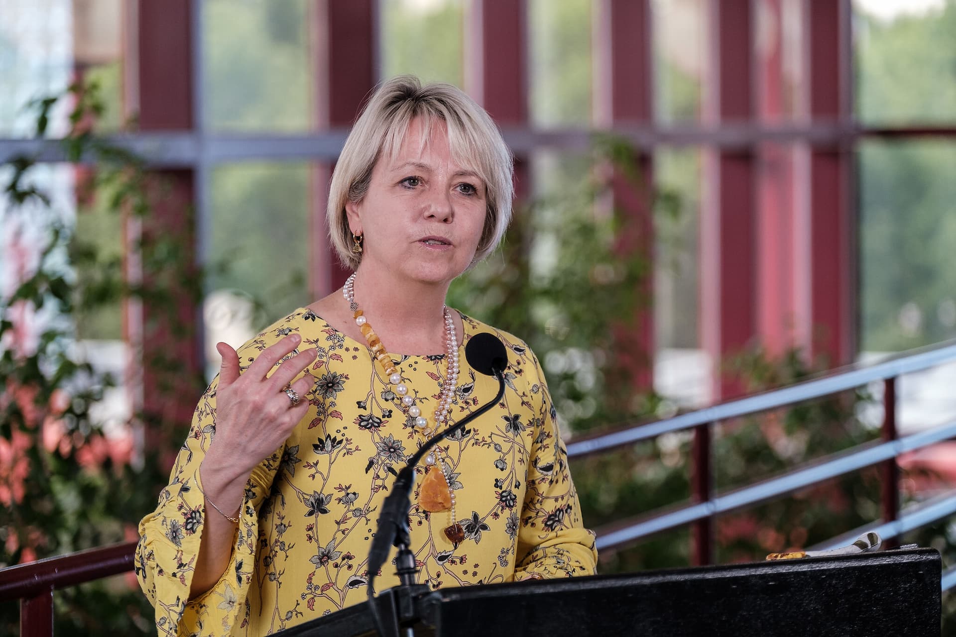 b-c-reports-1-270-new-covid-19-cases-and-16-deaths-over-the-weekend