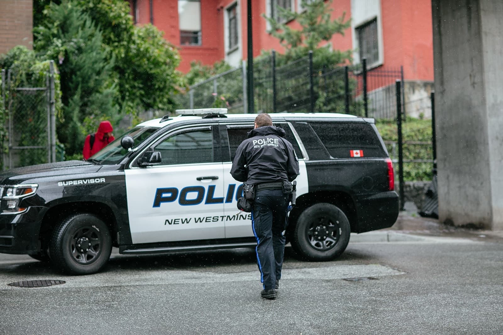 police-arrest-a-suspect-after-assault-outside-a-high-school-in-new-westminster