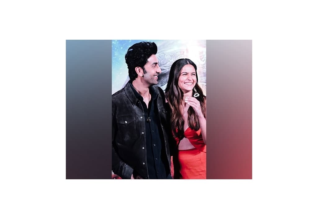 alia-bhatt-ranbir-kapoor-to-say-i-do-in-april