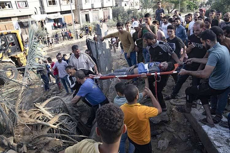 hundreds-of-people-killed-in-israeli-airstrike-on-gaza-city-hospital-ministry-of-health