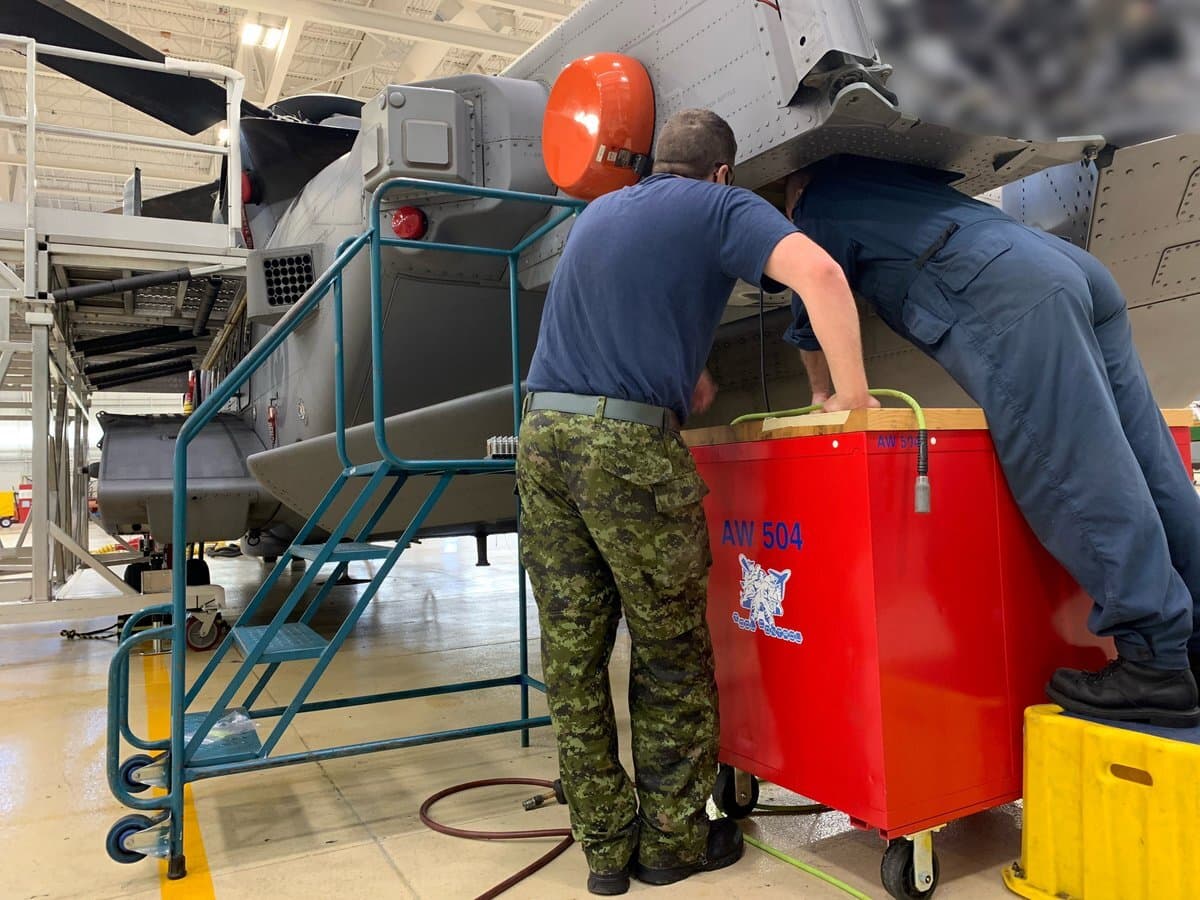 cracks-now-found-in-21-of-the-canadian-militarys-23-cyclone-helicopters