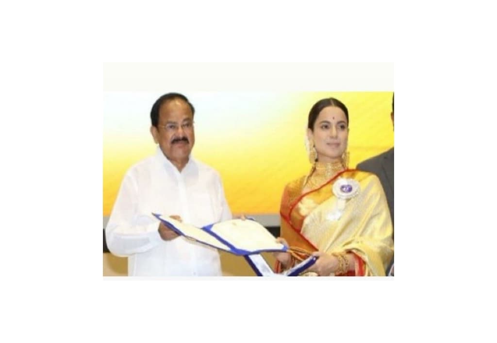 kangana-ranaut-is-on-cloud-nine