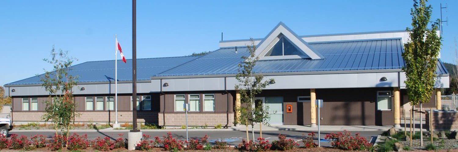 major-crimes-investigators-searching-for-clues-related-to-a-homicide-in-100-mile-house