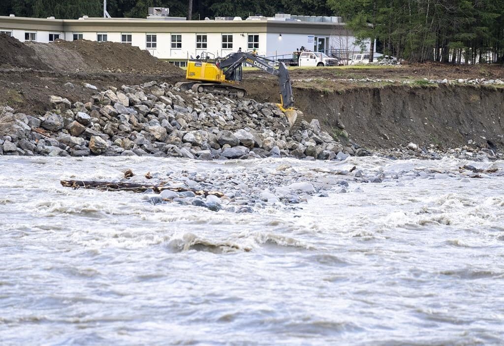 flood-watch-near-kelowna-b-c-as-rain-thunderstorms-persist-in-south-southeast