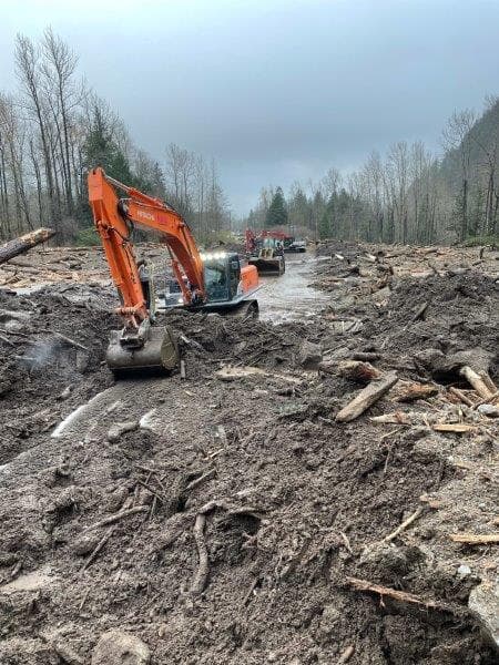 bc-residents-displaced-or-left-jobless-due-to-extreme-flooding-should-immediately-apply-for-employment-insurance-benefits-federal-govt