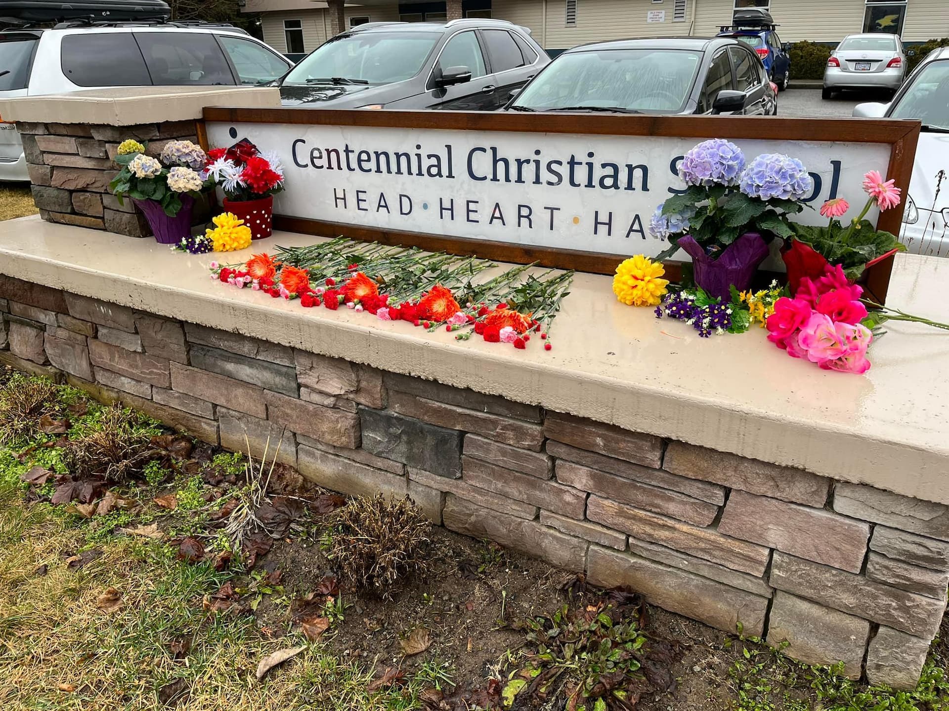 students-at-a-terrace-private-school-mourning-the-loss-of-two-classmates-killed-along-with-their-mother