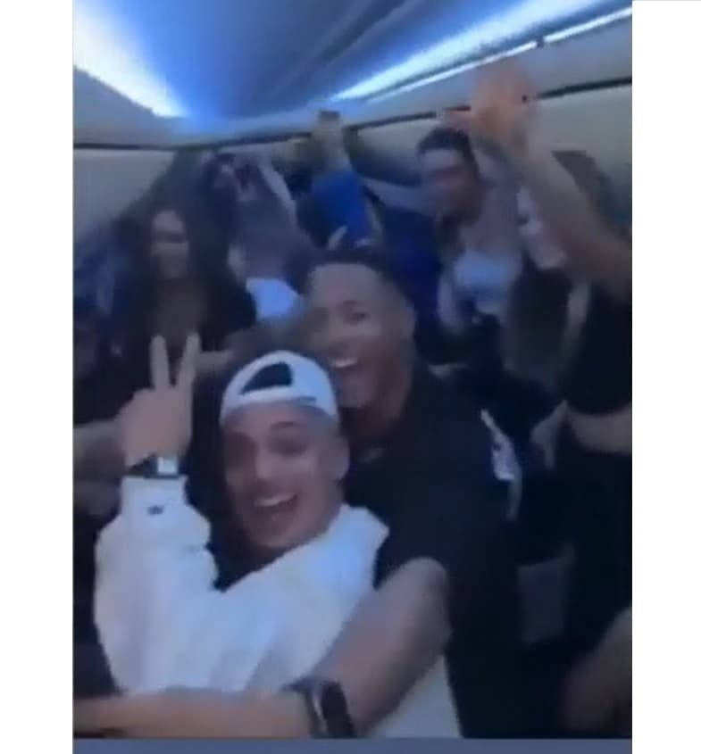 air-transat-denies-boarding-to-passengers-from-sunwing-party-flight-to-mexico