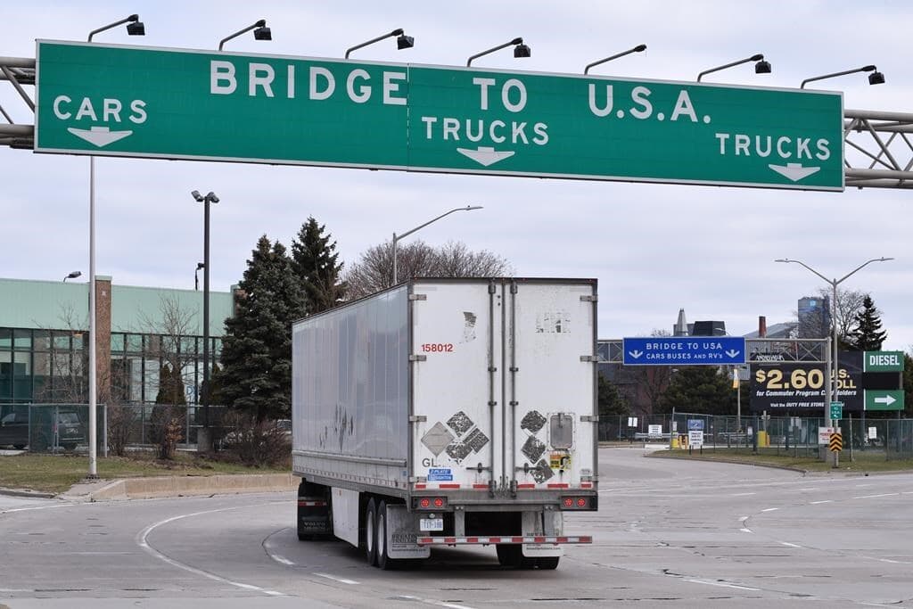 unvaccinated-canadian-truckers-will-not-have-to-quarantine-when-crossing-border-csba