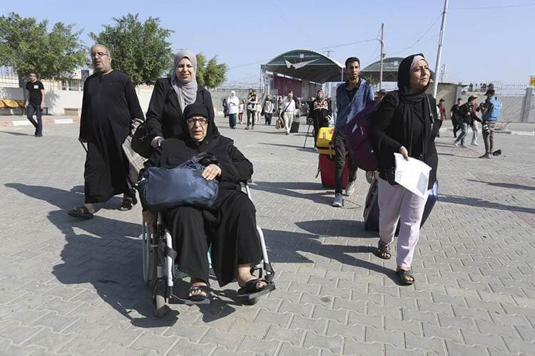 canadians-off-the-list-among-hundreds-of-foreigners-fleeing-gaza-strip