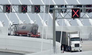 gordie-howe-international-bridge-sees-7-500-vehicle-crossings-in-first-12-hours