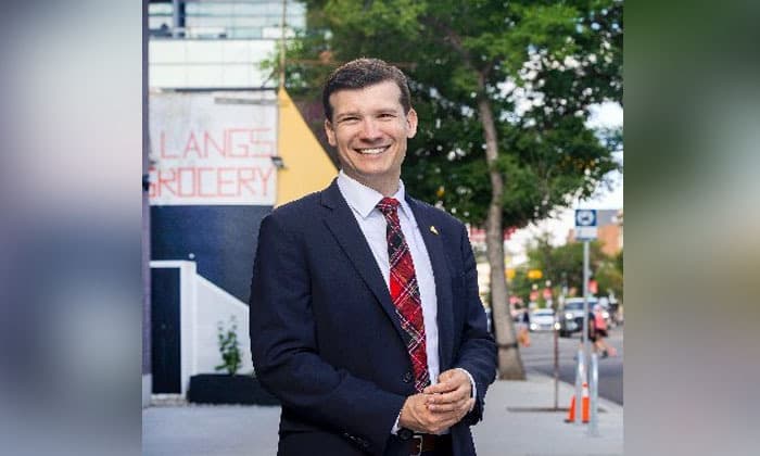 calgary-committee-backs-motion-to-scrap-blanket-rezoning-ahead-of-full-council-vote