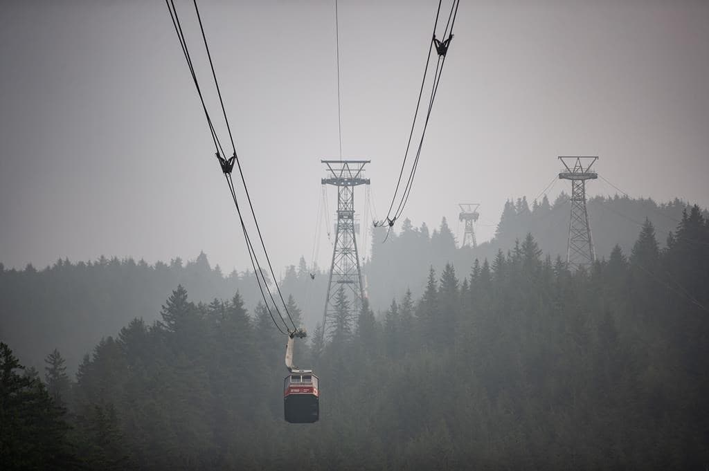 u-s-wildfire-smoke-blankets-b-c-wafts-east-to-alberta-affecting-air-quality