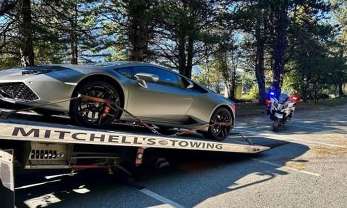 lamborghini-impounded-as-bc-highway-patrol-reminds-drivers-of-winter-tire-rules