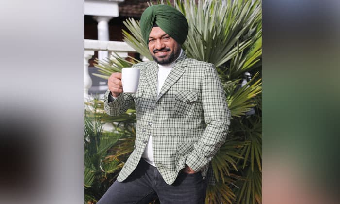 gurpreet-ghuggis-son-sukhan-waraich-makes-his-debut-in-border-2