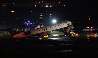 two-pilots-dead-after-air-canada-express-aircraft-collides-with-fire-truck-at-laguardia-airport