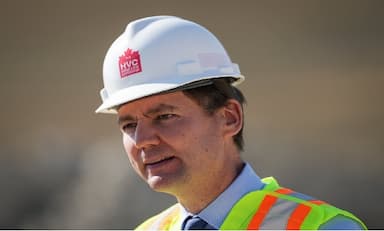b-c-outlines-new-plan-to-attract-major-investment-as-eby-presses-ottawa-for-stronger-economic-push