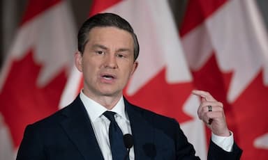 poilievre-avoids-media-questions-after-conservative-caucus-meeting